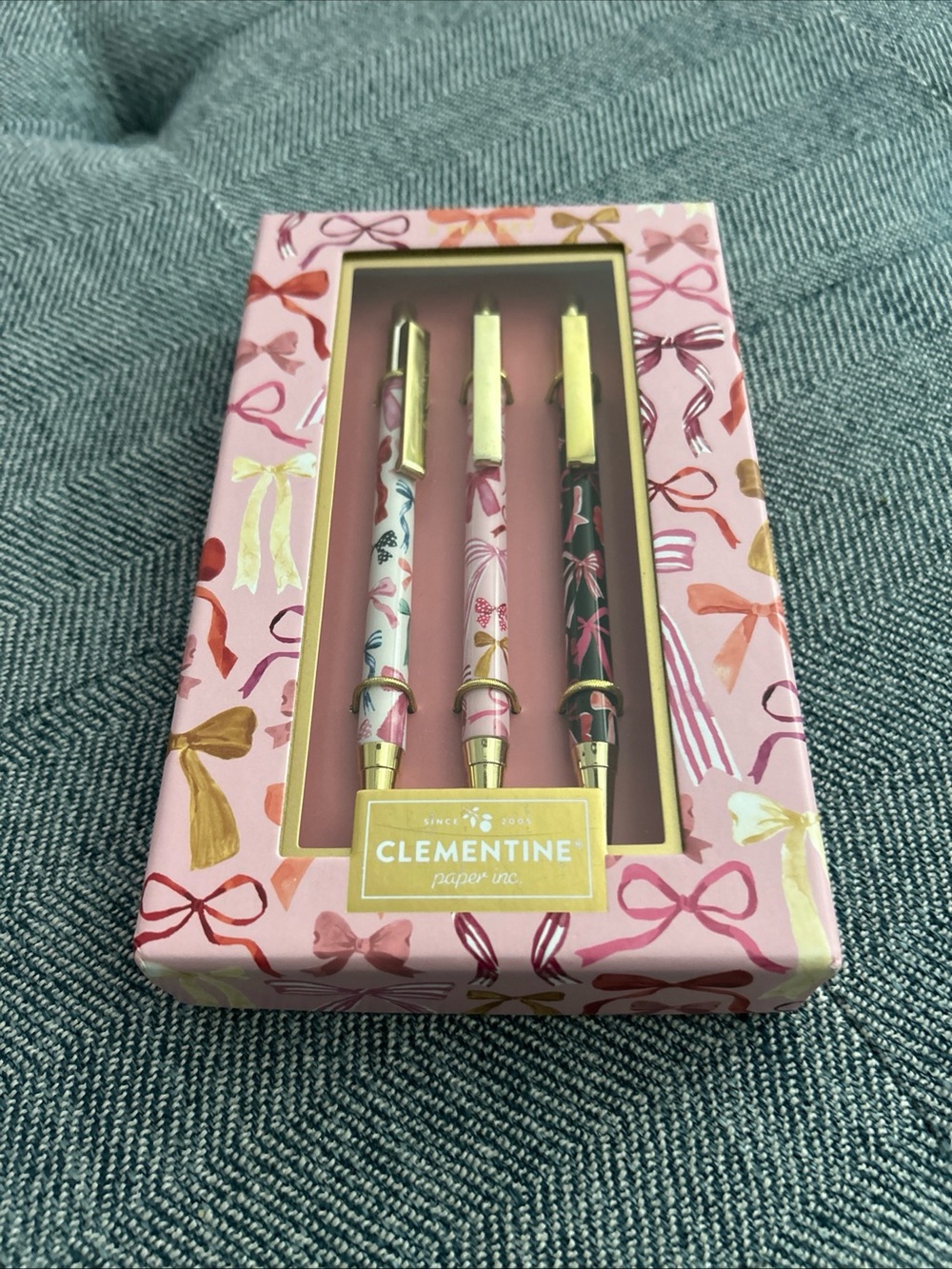 Clementine Bows 3 Pen Set With Gold Like Accents Black Ink #920017 2025 NIB